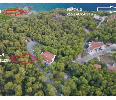Ypsilon * Sveta Nedelja (Hvar)
