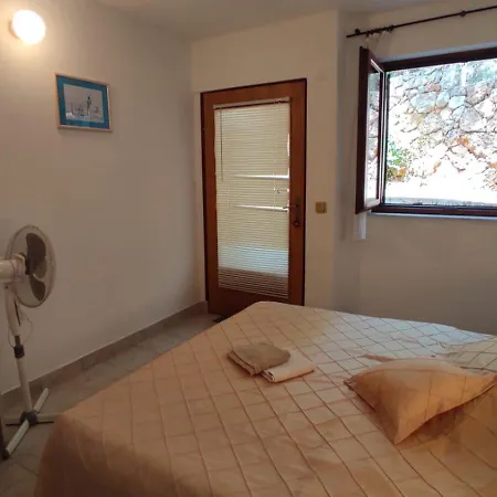 Ypsilon Διαμέρισμα Sveta Nedelja (Hvar)
